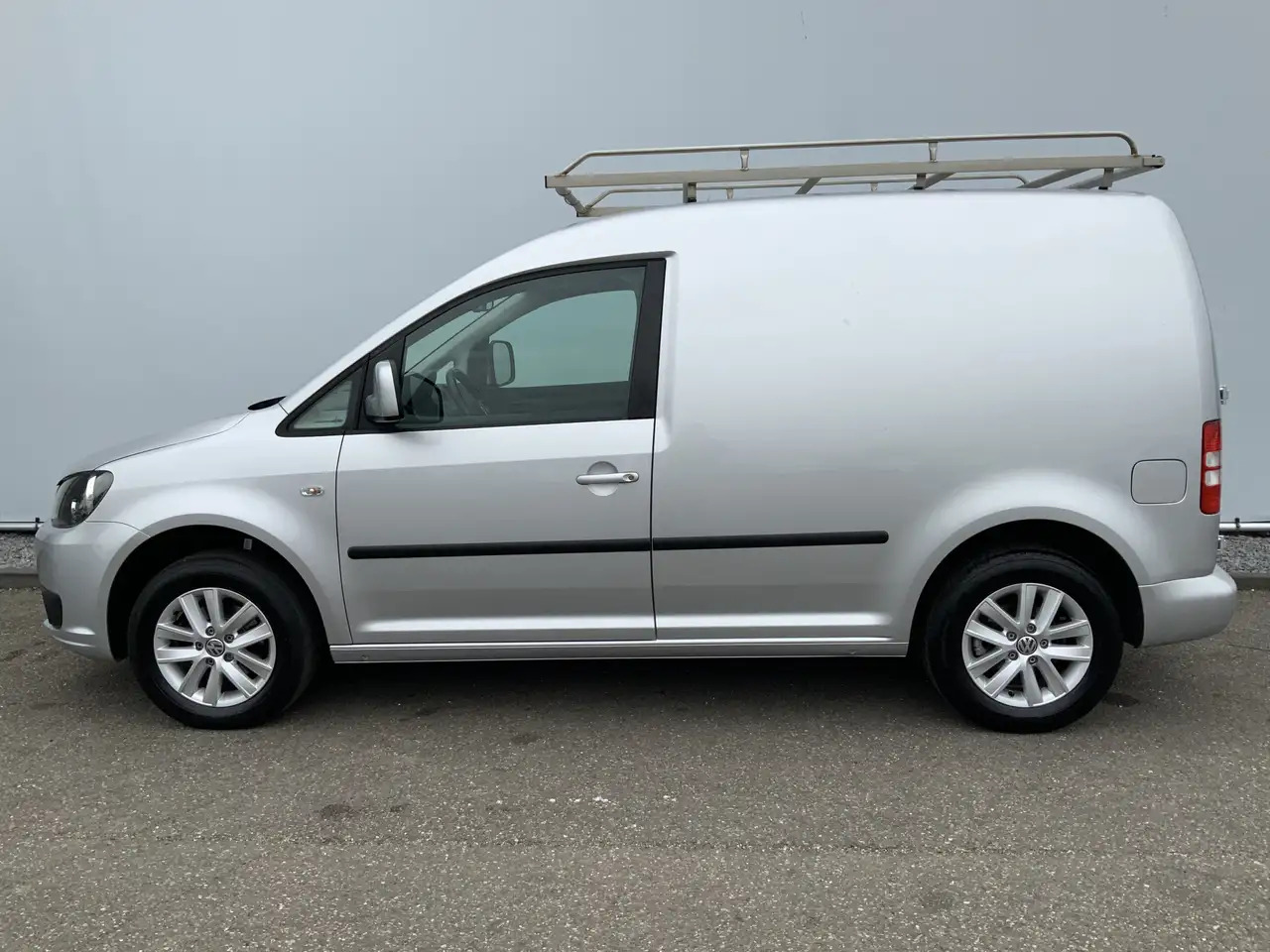 Volkswagen Caddy 1.6 TDI Airco Imperiaal Trekhaak 1400 kg navi Crui - Drugi stroj: slika 3 Volkswagen Caddy 1.6 TDI Airco Imperiaal Trekhaak 1400 kg navi Crui - Drugi stroj: slika 3