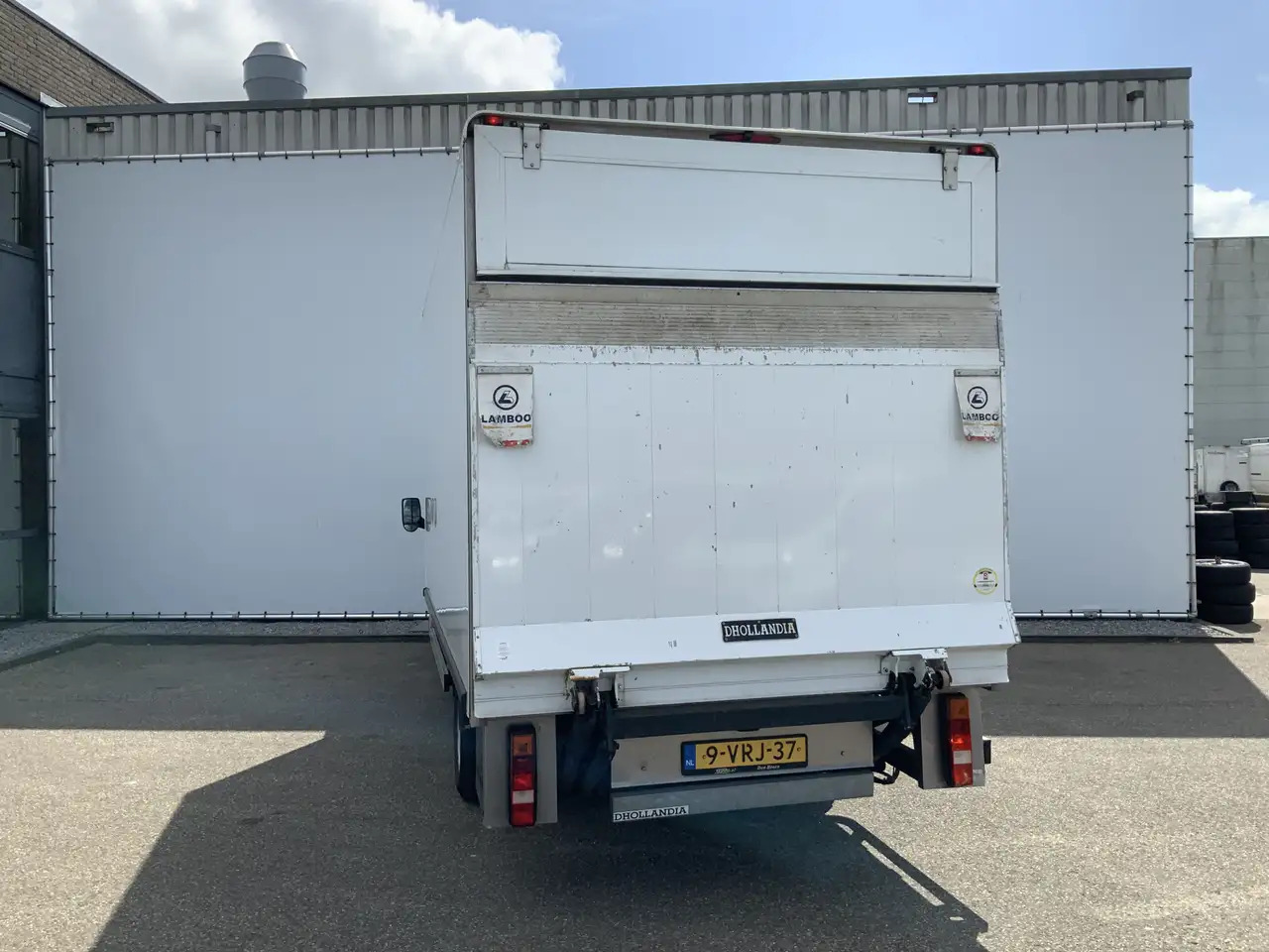 Ford Transit 350L 2.4 TDCI MARGE !!bak&Laadklep &Zijdeur Airco - Dostavno vozilo z zabojnikom: slika 2 Ford Transit 350L 2.4 TDCI MARGE !!bak&Laadklep &Zijdeur Airco - Dostavno vozilo z zabojnikom: slika 2