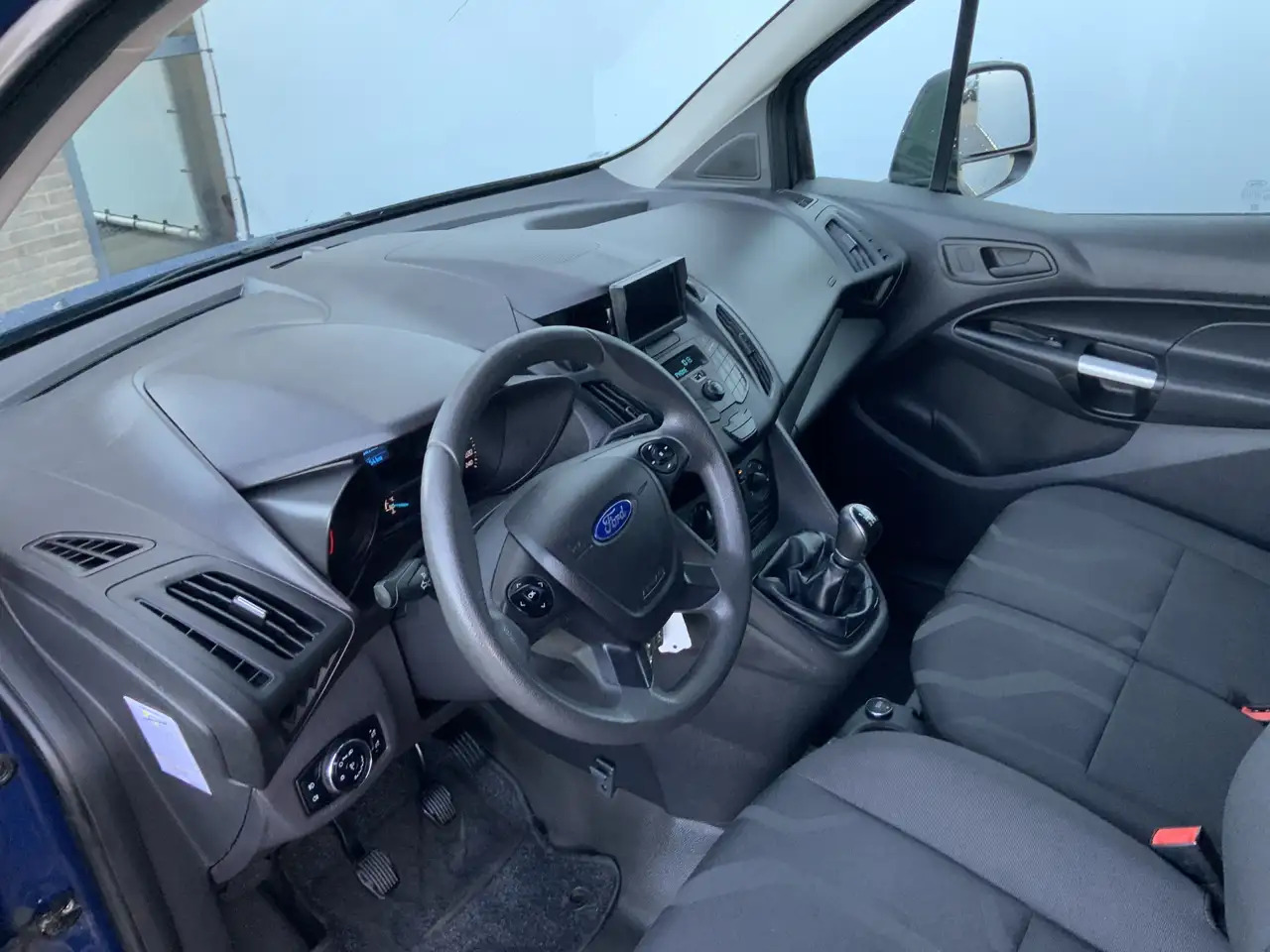 Ford Transit Connect 1.5 TDCI L1 Trend Airco Cruise Trekhaak 1200 kg Eu - Mali kombi: slika 5 Ford Transit Connect 1.5 TDCI L1 Trend Airco Cruise Trekhaak 1200 kg Eu - Mali kombi: slika 5