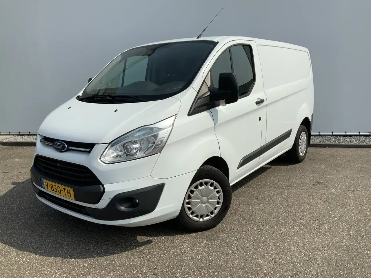 Ford Transit Custom 290 2.2 TDCI L1H2 Trend Airco Cruise 3 Zits Trekha - Furgon: slika 1 Ford Transit Custom 290 2.2 TDCI L1H2 Trend Airco Cruise 3 Zits Trekha - Furgon: slika 1