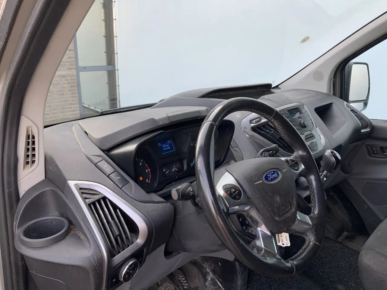 Ford Transit Custom 340 2.0 TDCI L2H1 Trend Airco Cruise 3 Zits Dub Sc - Mali kombi: slika 4 Ford Transit Custom 340 2.0 TDCI L2H1 Trend Airco Cruise 3 Zits Dub Sc - Mali kombi: slika 4