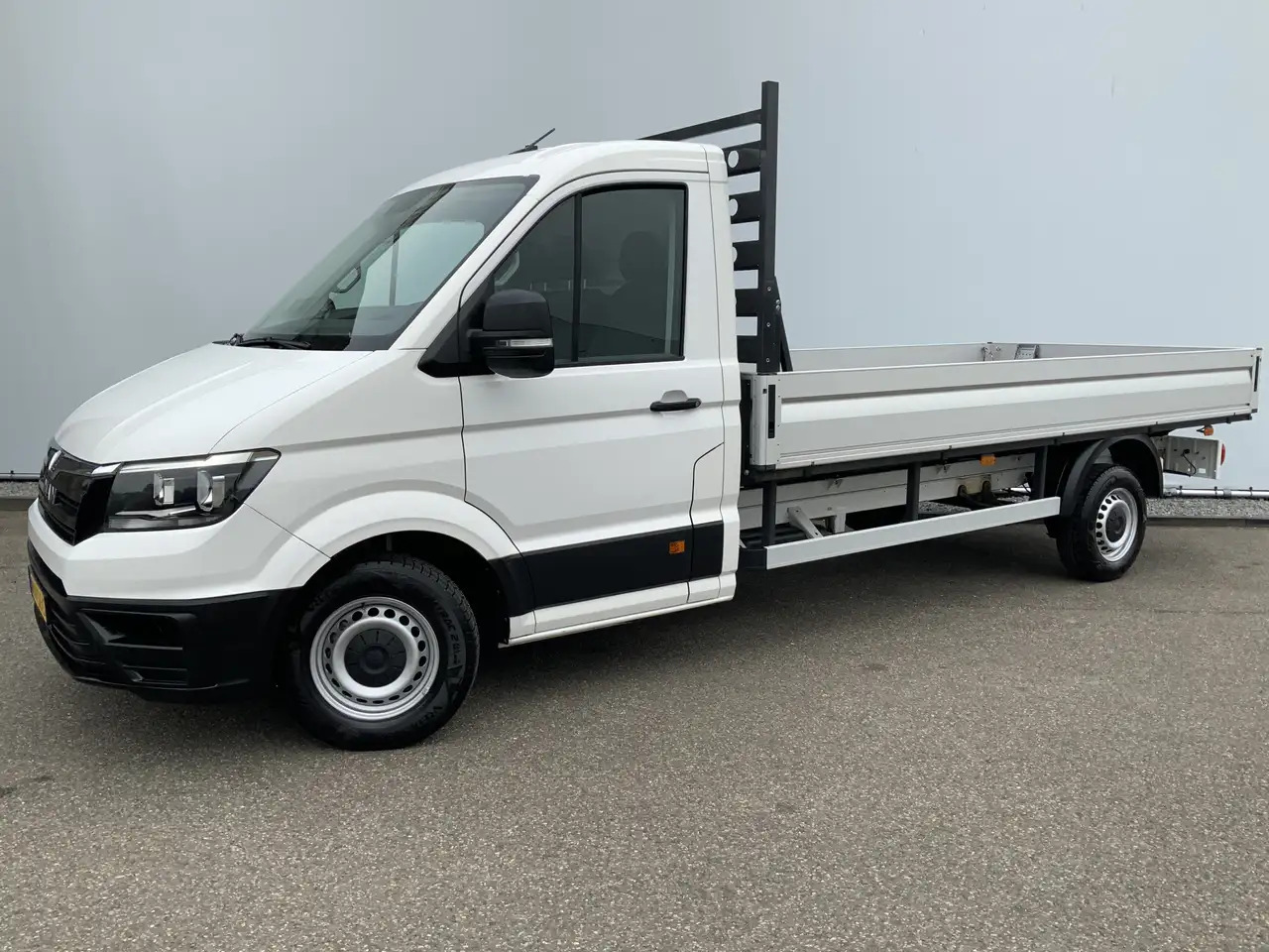 MAN TGE 35 2.0 Lang Automaat Pick Up Airco Cruise 3 Zits B - Dostavno vozilo s kesonom: slika 1 MAN TGE 35 2.0 Lang Automaat Pick Up Airco Cruise 3 Zits B - Dostavno vozilo s kesonom: slika 1