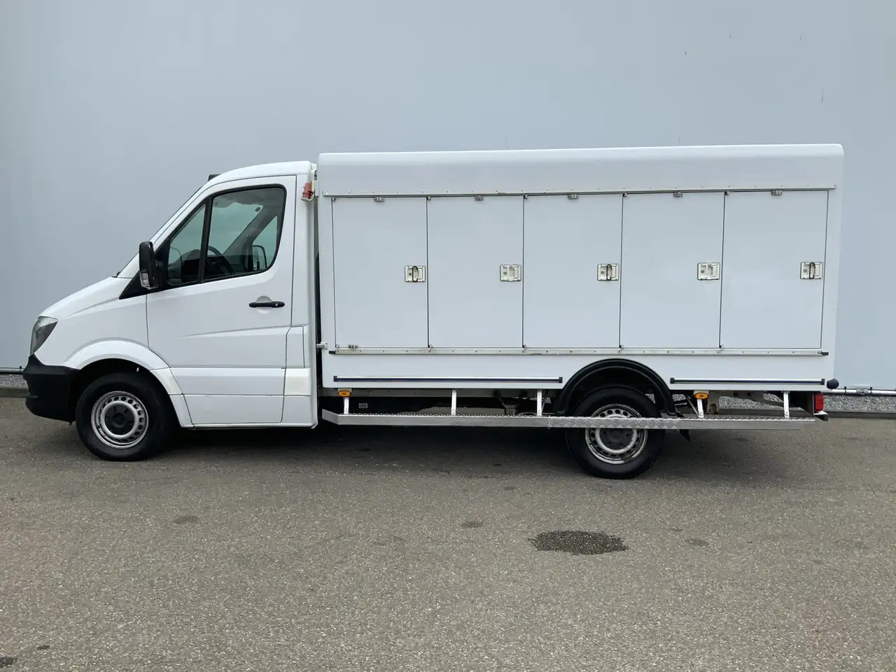 Mercedes-Benz Sprinter 310 2.2 CDI 366 ijswagen 40 gr _0 Deuren 10 Euro 5 - Hladilno vozilo: slika 2 Mercedes-Benz Sprinter 310 2.2 CDI 366 ijswagen 40 gr _0 Deuren 10 Euro 5 - Hladilno vozilo: slika 2