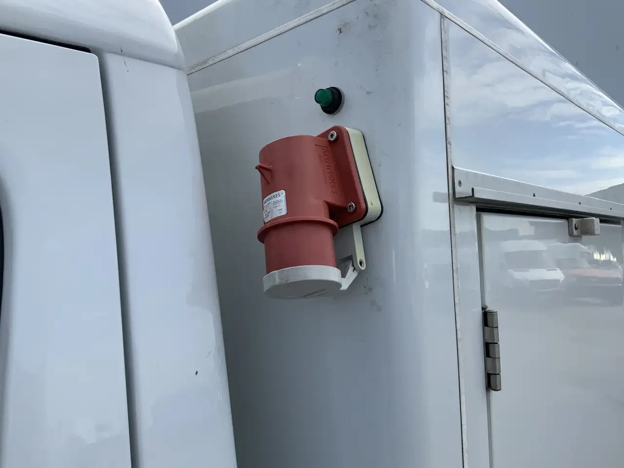 Mercedes-Benz Sprinter 311 2.2 CDI 366 ijsAuto - 40 C. Deuren 10 Euro 6 - Hladilno vozilo: slika 2 Mercedes-Benz Sprinter 311 2.2 CDI 366 ijsAuto - 40 C. Deuren 10 Euro 6 - Hladilno vozilo: slika 2