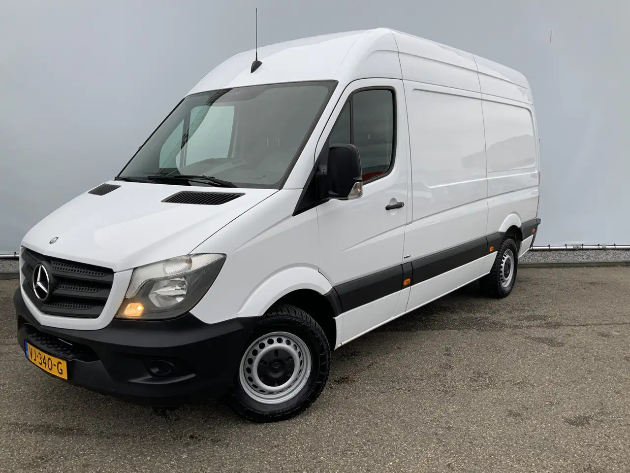 Mercedes-Benz Sprinter 313 2.2 CDI 366 L2 H2 Airco Camera 3Zits Trekhaak - Furgon: slika 1 Mercedes-Benz Sprinter 313 2.2 CDI 366 L2 H2 Airco Camera 3Zits Trekhaak - Furgon: slika 1
