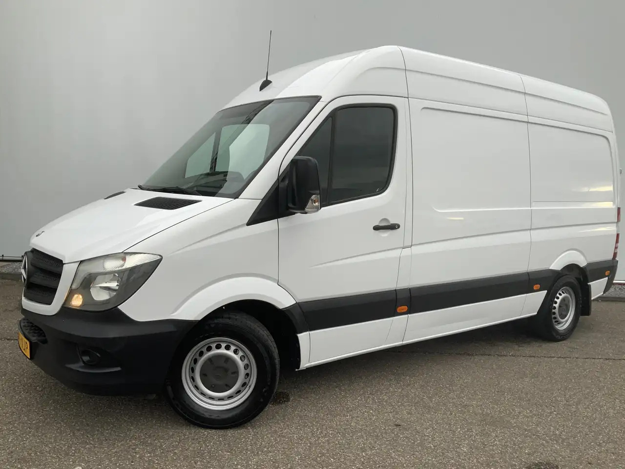 Mercedes-Benz Sprinter 313 2.2 CDI 366 L2H2 Airco 3 Zits Opstap extra Slo - Furgon: slika 1 Mercedes-Benz Sprinter 313 2.2 CDI 366 L2H2 Airco 3 Zits Opstap extra Slo - Furgon: slika 1