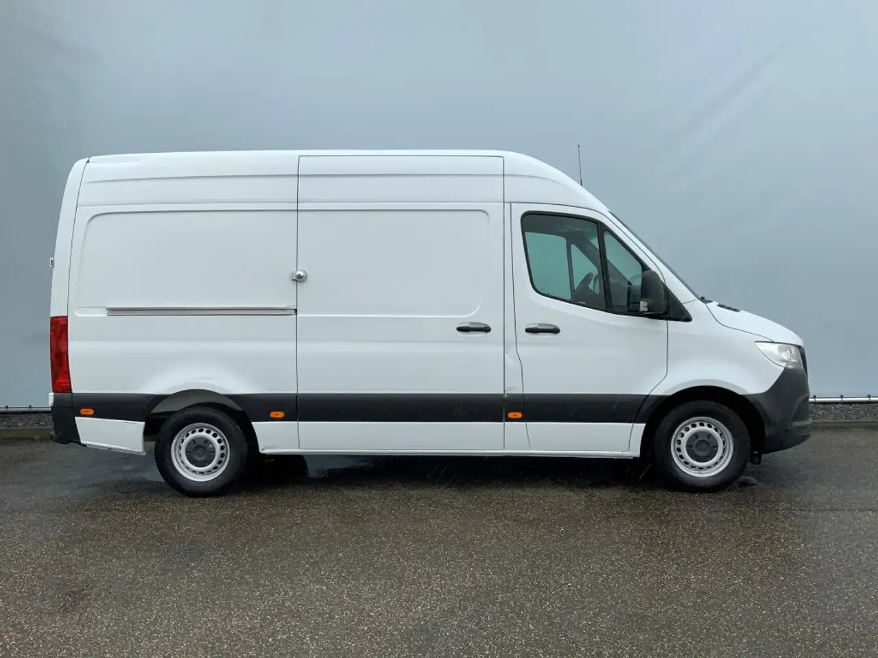 Mercedes-Benz Sprinter 316 2.2 CDI 366 L2 H2 Airco 2 Zits Euro 6 - Furgon: slika 3 Mercedes-Benz Sprinter 316 2.2 CDI 366 L2 H2 Airco 2 Zits Euro 6 - Furgon: slika 3