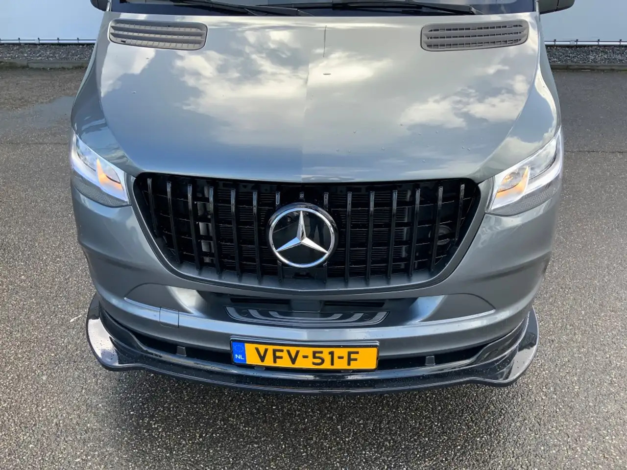 Mercedes-Benz Sprinter 319 3.0 CDI Autom.L2H2 Airco Cruise 3 Zits MBux 10 - Furgon: slika 4 Mercedes-Benz Sprinter 319 3.0 CDI Autom.L2H2 Airco Cruise 3 Zits MBux 10 - Furgon: slika 4