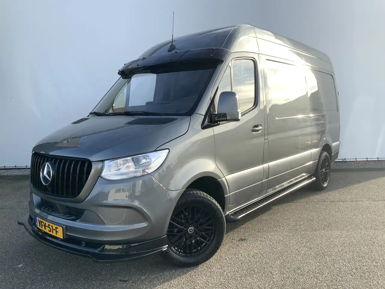 Mercedes-Benz Sprinter 319 3.0 cdi Autom.L2H2 Airco Cruise 3 Zits MBux 10 - Furgon: slika 1 Mercedes-Benz Sprinter 319 3.0 cdi Autom.L2H2 Airco Cruise 3 Zits MBux 10 - Furgon: slika 1