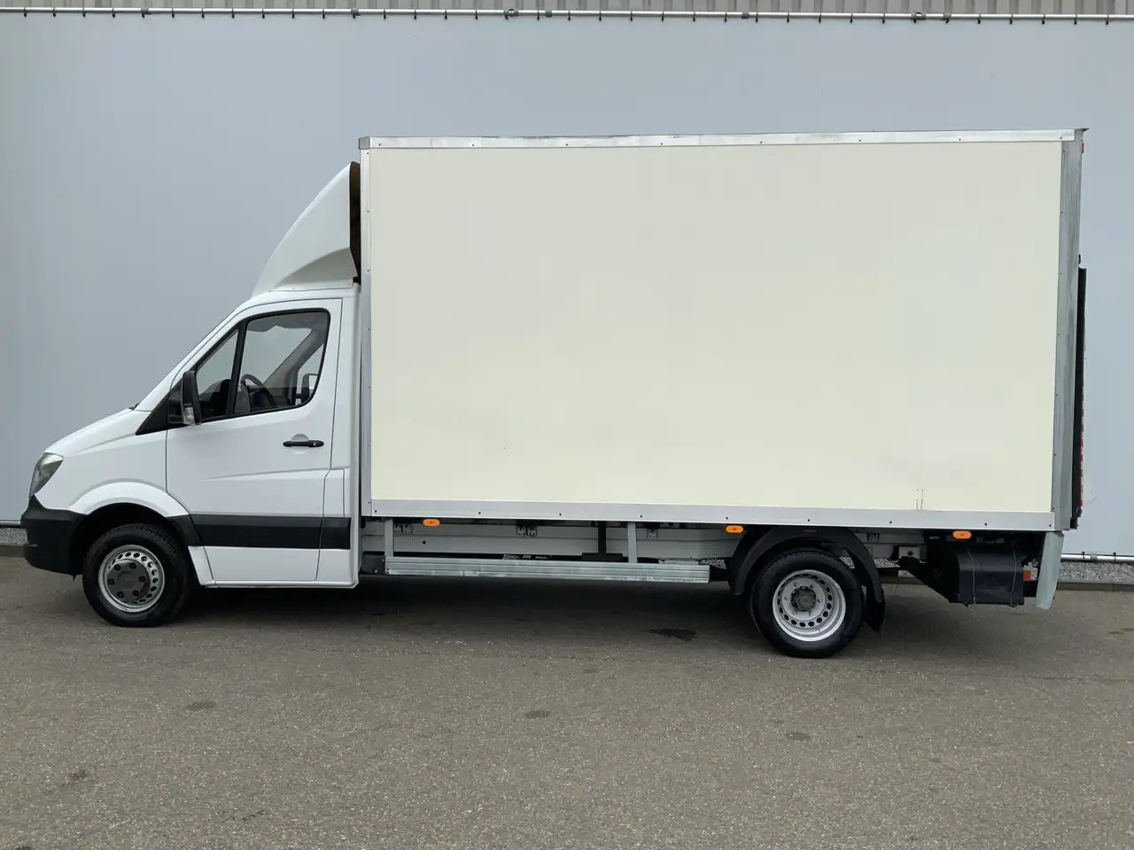 Mercedes-Benz Sprinter 513 2.2 CDI 432 Meubelbak&Lift Zijdeur Cruise 3 Zi - Dostavno vozilo z zabojnikom: slika 3 Mercedes-Benz Sprinter 513 2.2 CDI 432 Meubelbak&Lift Zijdeur Cruise 3 Zi - Dostavno vozilo z zabojnikom: slika 3