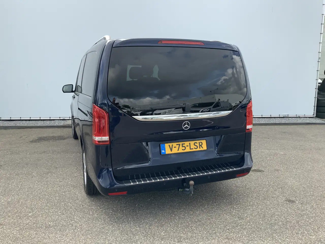 Mercedes-Benz V 220 220d Lang Automaat Avantgarde Edition Dub Cab Leer - Dostavno vozilo z dvojno kabino: slika 2 Mercedes-Benz V 220 220d Lang Automaat Avantgarde Edition Dub Cab Leer - Dostavno vozilo z dvojno kabino: slika 2