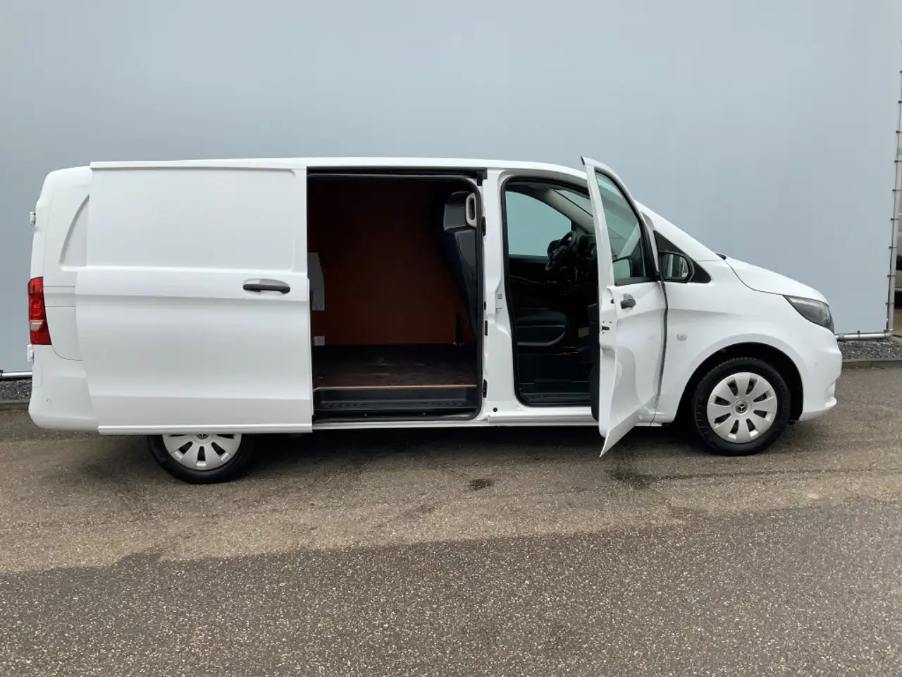 Mercedes-Benz Vito 110 CDI L2 Airco Cruise 2 Zits Euro 6 - Furgon: slika 5 Mercedes-Benz Vito 110 CDI L2 Airco Cruise 2 Zits Euro 6 - Furgon: slika 5
