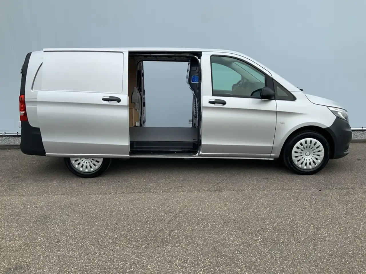 Mercedes-Benz Vito 119 CDI Lang Automaat Airco Cruise Trekhaak 2500 k - Furgon: slika 5 Mercedes-Benz Vito 119 CDI Lang Automaat Airco Cruise Trekhaak 2500 k - Furgon: slika 5