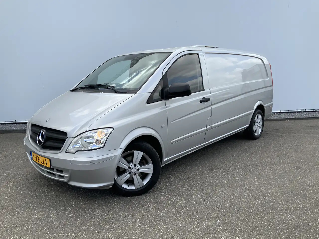 Mercedes-Benz Vito 122 CDI Automaat Koel Auto werkt 100 % 0.gr Airco - Hladilno vozilo: slika 1 Mercedes-Benz Vito 122 CDI Automaat Koel Auto werkt 100 % 0.gr Airco - Hladilno vozilo: slika 1