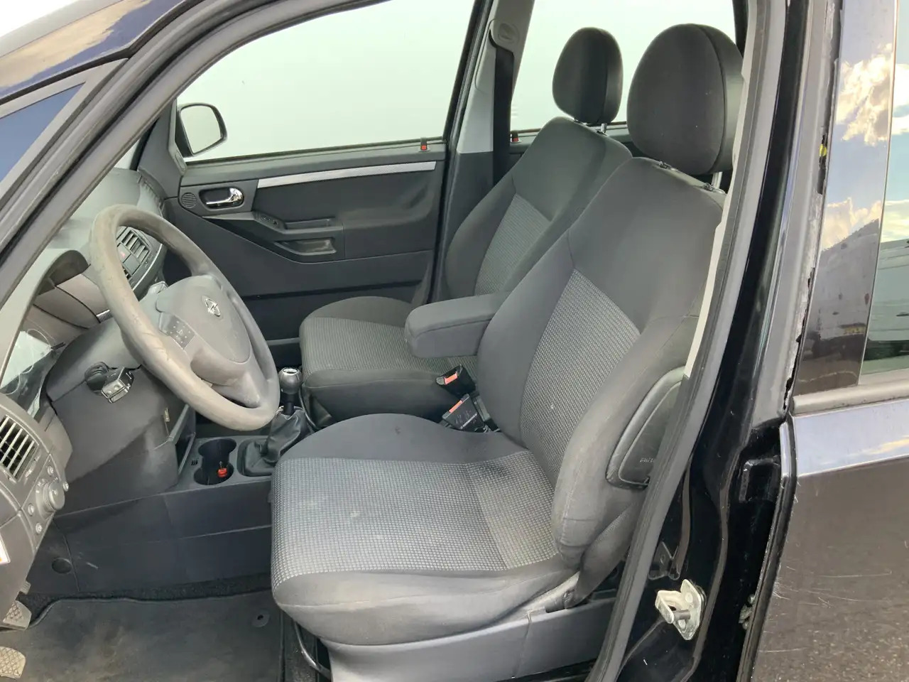 Opel Meriva 1.6-16V Temptation. Airco Alu Velg Trekhaak 1200 k - Kombilimuzina: slika 5 Opel Meriva 1.6-16V Temptation. Airco Alu Velg Trekhaak 1200 k - Kombilimuzina: slika 5