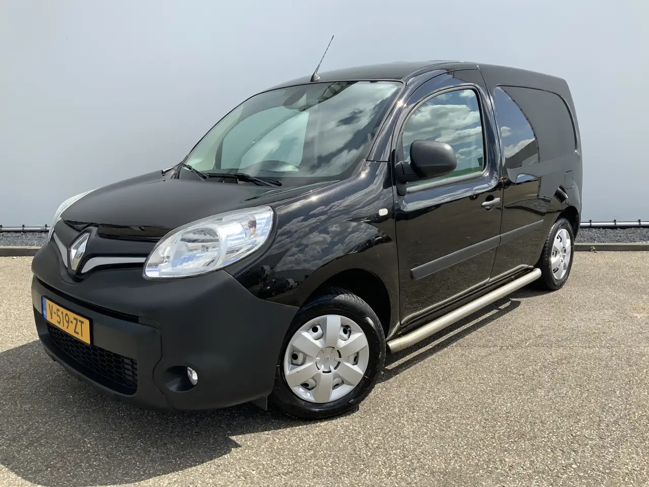Renault Kangoo 1.5 dCi 90 Energy Comfort Plus .Sortimo Kasten Com - Mali kombi: slika 1 Renault Kangoo 1.5 dCi 90 Energy Comfort Plus .Sortimo Kasten Com - Mali kombi: slika 1