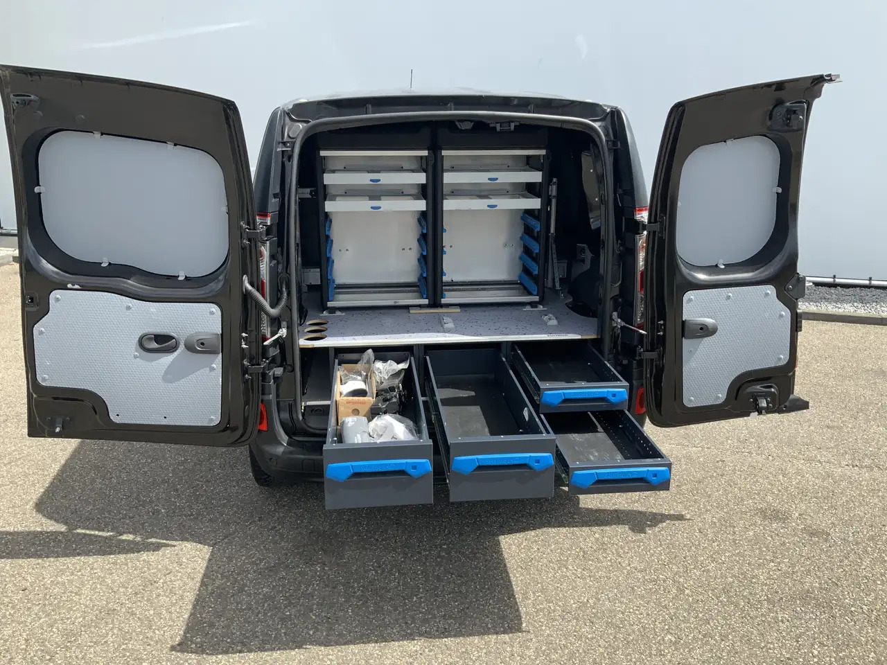 Renault Kangoo 1.5 dCi 90 Energy Comfort Plus .Sortimo Kasten Com - Mali kombi: slika 3 Renault Kangoo 1.5 dCi 90 Energy Comfort Plus .Sortimo Kasten Com - Mali kombi: slika 3