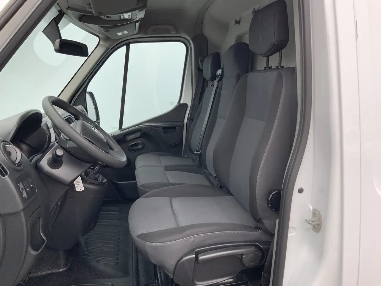 Renault Master T35 2.3 dCi L3H3 Maxi Airco Cruise 3 Zts Camera Eu - Furgon: slika 4 Renault Master T35 2.3 dCi L3H3 Maxi Airco Cruise 3 Zts Camera Eu - Furgon: slika 4
