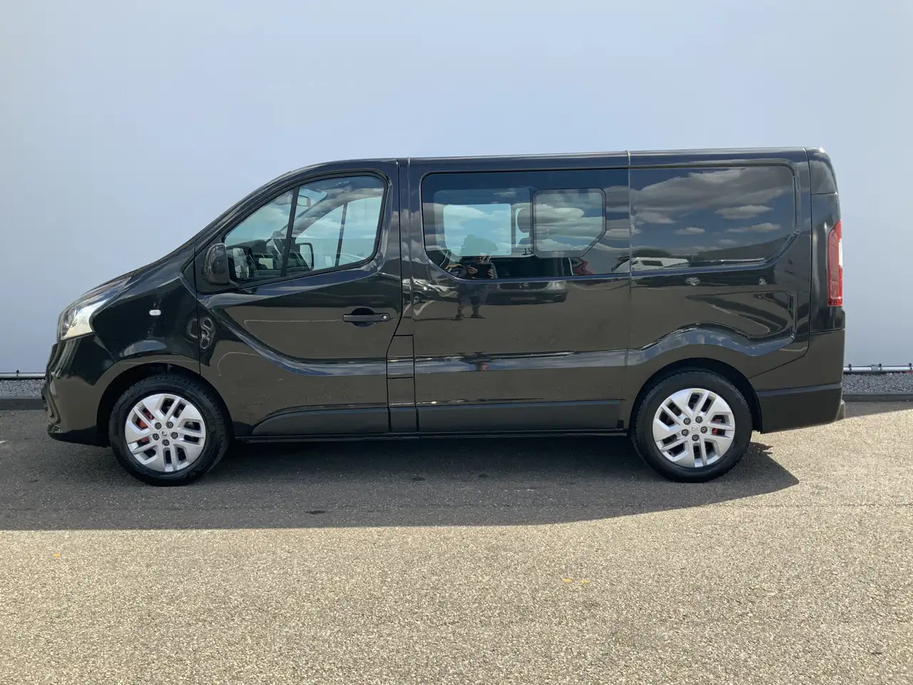 Renault Trafic 1.6 dCi T27 L1H1 Dub Cab Airco Cruise 6 Zits Alu V - Dostavno vozilo z dvojno kabino: slika 3 Renault Trafic 1.6 dCi T27 L1H1 Dub Cab Airco Cruise 6 Zits Alu V - Dostavno vozilo z dvojno kabino: slika 3