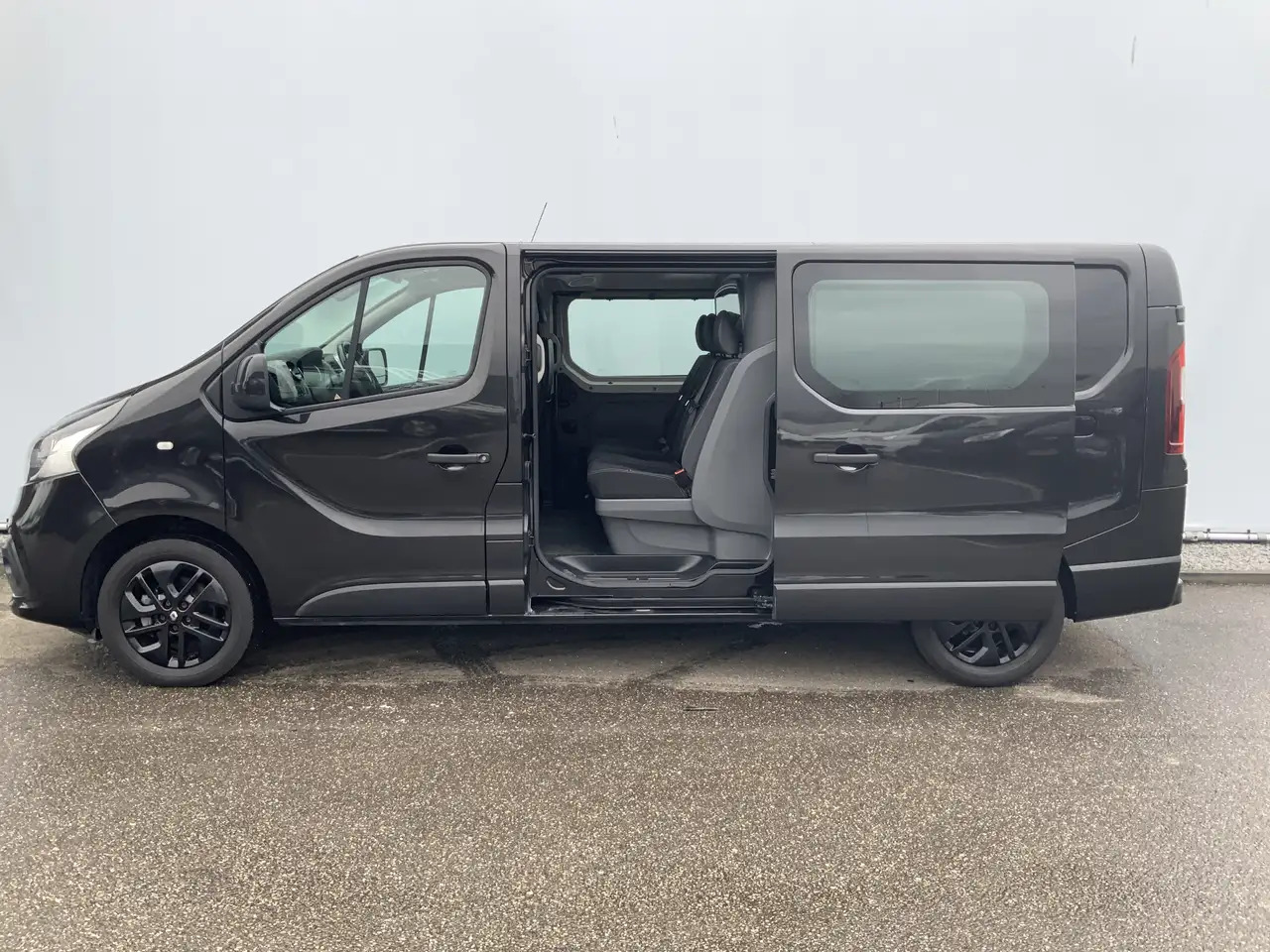 Renault Trafic 1.6 dCi T29 L2H1 Dub Cab 5 Zits Airco Cruise Navi - Dostavno vozilo z dvojno kabino: slika 5 Renault Trafic 1.6 dCi T29 L2H1 Dub Cab 5 Zits Airco Cruise Navi - Dostavno vozilo z dvojno kabino: slika 5