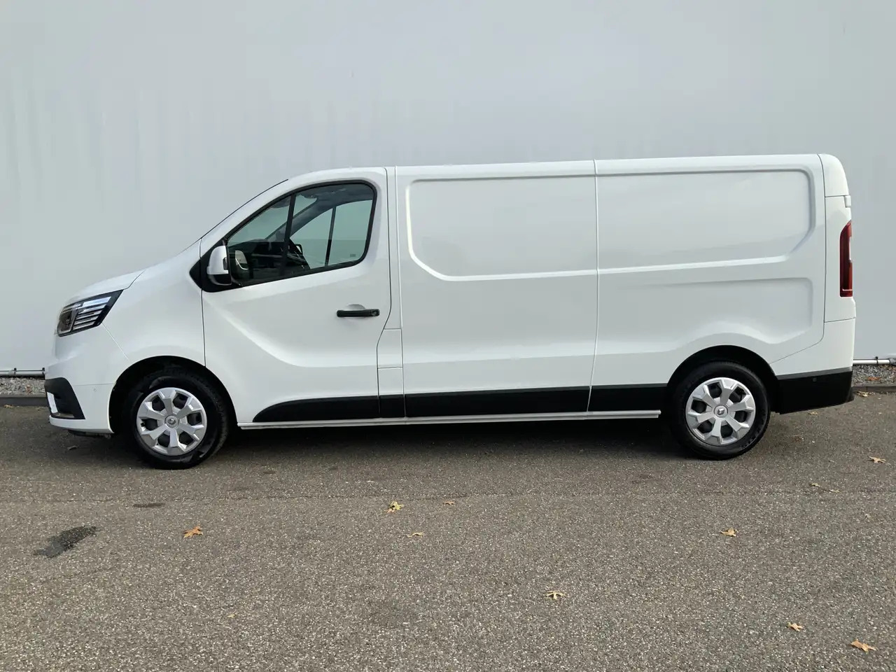 Renault Trafic 2.0 dCi 130 T30 L2H1 Work Edition Airco Cruise Nav - Furgon: slika 3 Renault Trafic 2.0 dCi 130 T30 L2H1 Work Edition Airco Cruise Nav - Furgon: slika 3