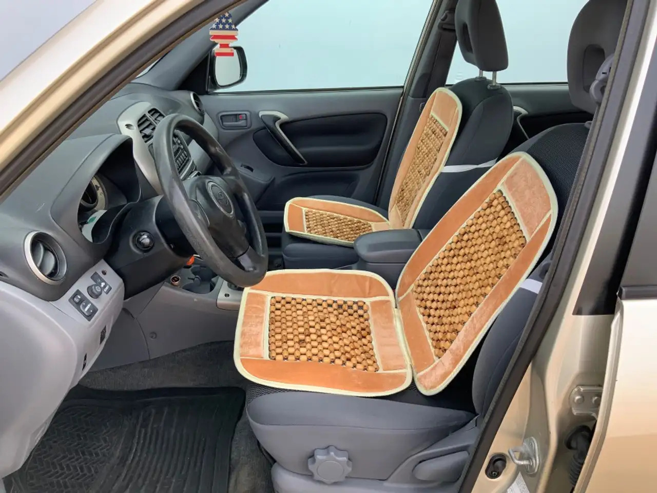 Toyota RAV 4 EXPORT FIXPRICE !!!! 4X4 Airco Cruise Automaat Alu - SUV: slika 4 Toyota RAV 4 EXPORT FIXPRICE !!!! 4X4 Airco Cruise Automaat Alu - SUV: slika 4