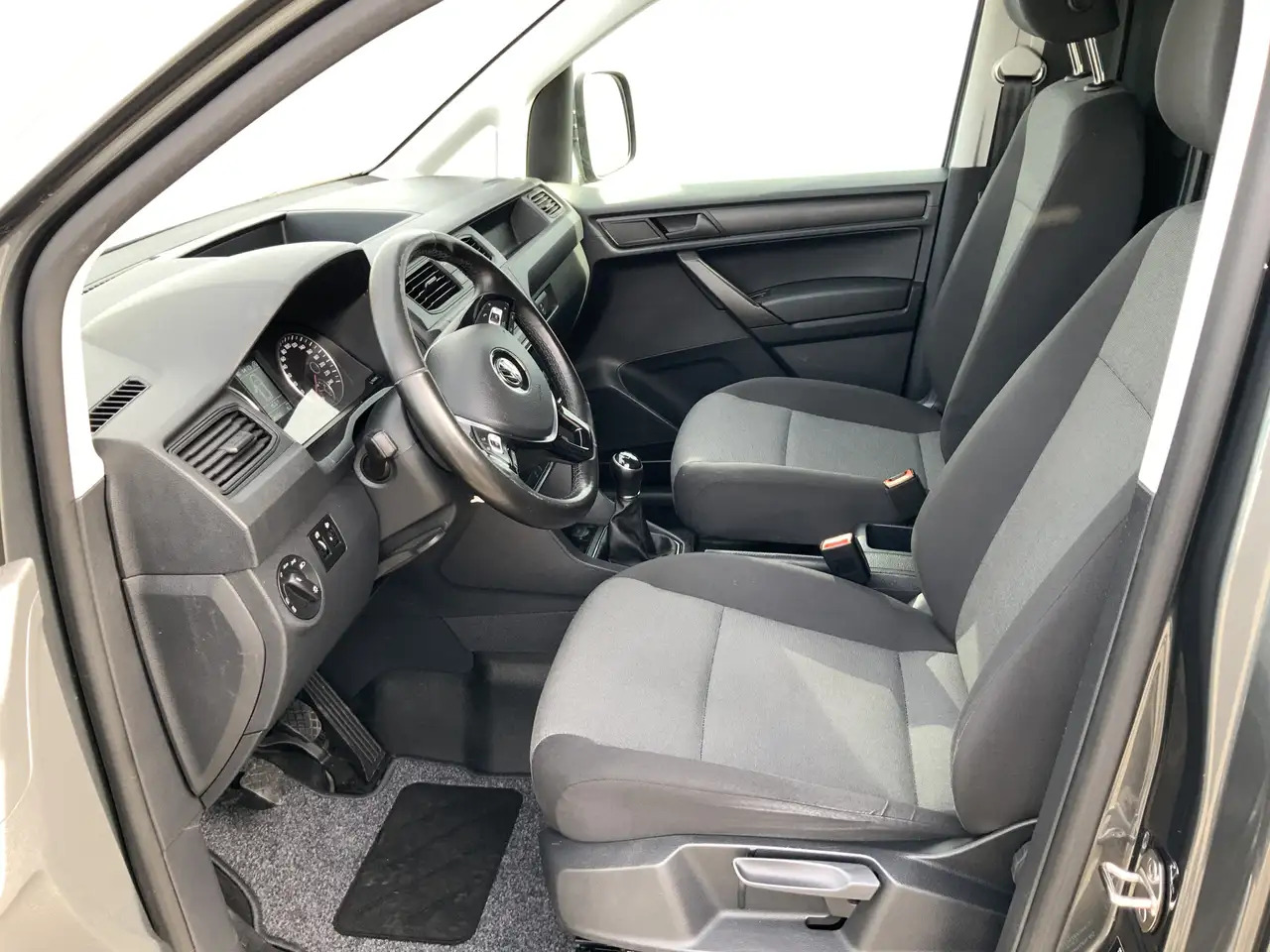 Volkswagen Caddy 2.0 TDI L2H1 BMT Maxi Exclusive Edtion Airco Navi - Mali kombi: slika 4 Volkswagen Caddy 2.0 TDI L2H1 BMT Maxi Exclusive Edtion Airco Navi - Mali kombi: slika 4