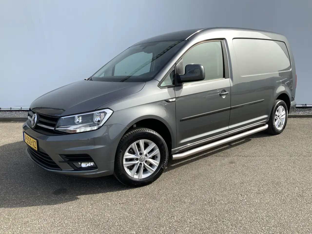Volkswagen Caddy 2.0 TDI L2H1 BMT Maxi Exclusive Edtion Airco Navi - Furgon: slika 1 Volkswagen Caddy 2.0 TDI L2H1 BMT Maxi Exclusive Edtion Airco Navi - Furgon: slika 1