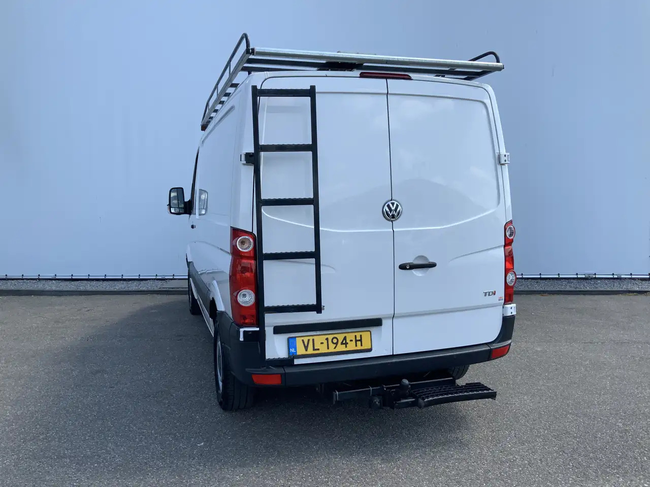 Volkswagen Crafter 35 2.0 TDI L1H1 Airco Cruise 3 Zits Trekhaak 2000 - Furgon: slika 2 Volkswagen Crafter 35 2.0 TDI L1H1 Airco Cruise 3 Zits Trekhaak 2000 - Furgon: slika 2