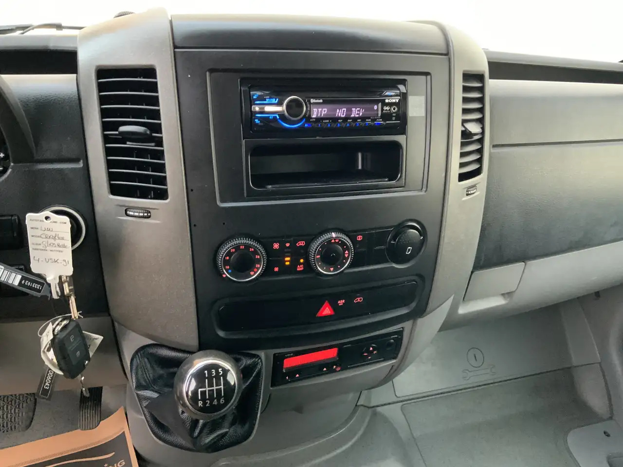 Volkswagen Crafter 35 2.0 TDI L3H1 Glasresteel Airco Cruise 3 Zits UI - Dostavno vozilo z zabojnikom, Komunalno/ Posebno vozilo: slika 5 Volkswagen Crafter 35 2.0 TDI L3H1 Glasresteel Airco Cruise 3 Zits UI - Dostavno vozilo z zabojnikom, Komunalno/ Posebno vozilo: slika 5