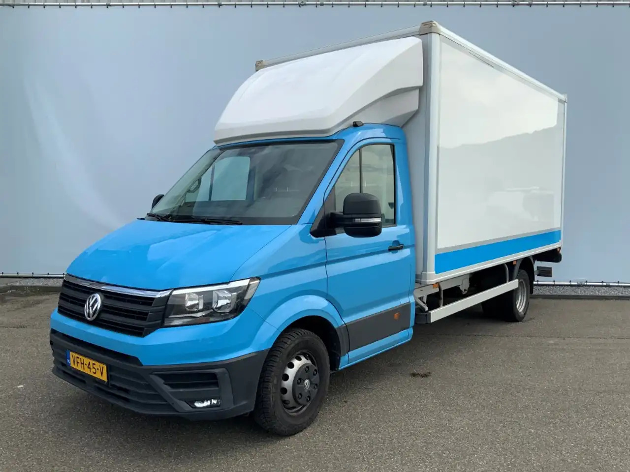 Volkswagen Crafter 35 2.0 TDI L4 Meubelbak & Lift Automaat Airco Crui - Dostavno vozilo z zabojnikom: slika 1 Volkswagen Crafter 35 2.0 TDI L4 Meubelbak & Lift Automaat Airco Crui - Dostavno vozilo z zabojnikom: slika 1