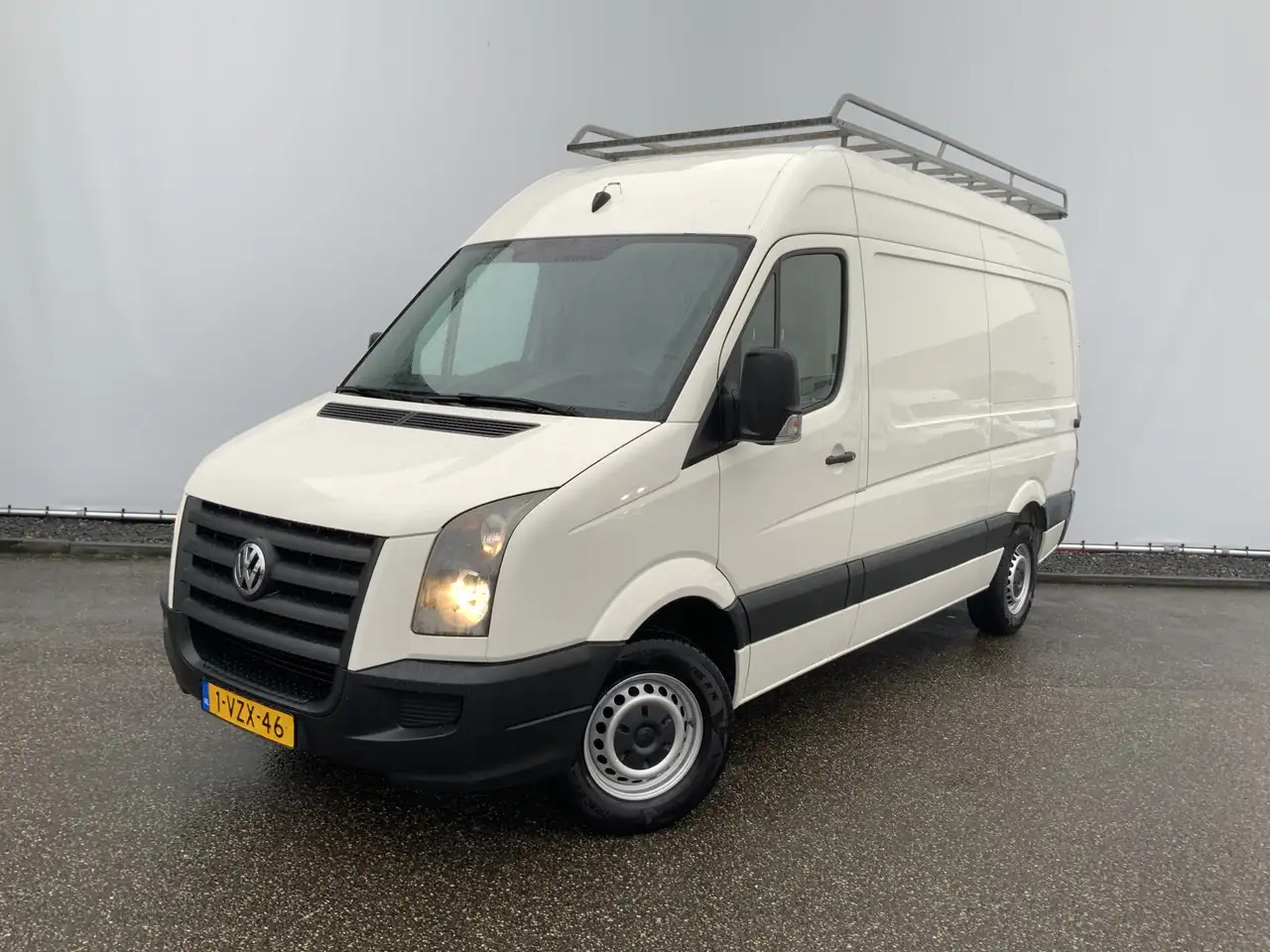 Volkswagen Crafter 50 2.5 TDI L2H2 Airco 3 Zits Imperiaal&Trap Trekha - Furgon: slika 1 Volkswagen Crafter 50 2.5 TDI L2H2 Airco 3 Zits Imperiaal&Trap Trekha - Furgon: slika 1