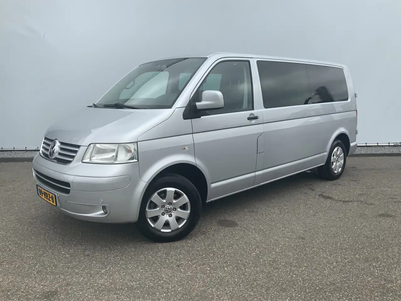 Dostavno vozilo z dvojno kabino Volkswagen T5 Transporter 2.5 TDI 340 Automaat Trendline Dub Cab 5 Zits Leer: slika 1
