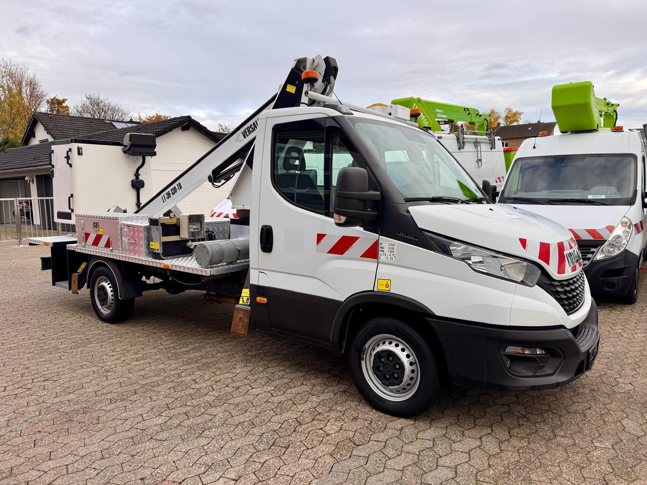 IVECO Daily 35S14 Arbeitsbühne Time France LT 36-130-TB EURO 6D - Dvižna ploščad: slika 3 IVECO Daily 35S14 Arbeitsbühne Time France LT 36-130-TB EURO 6D - Dvižna ploščad: slika 3