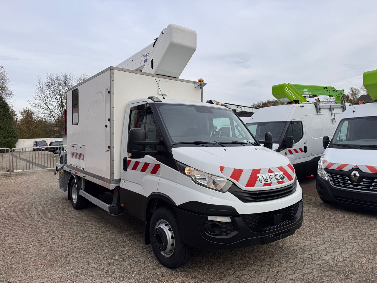IVECO Daily 70C18 Hubarbeitsbühne Steiger France Elevateur 172 CPL EURO 6C - Dvižna ploščad montirana na tovornjak: slika 2 IVECO Daily 70C18 Hubarbeitsbühne Steiger France Elevateur 172 CPL EURO 6C - Dvižna ploščad montirana na tovornjak: slika 2