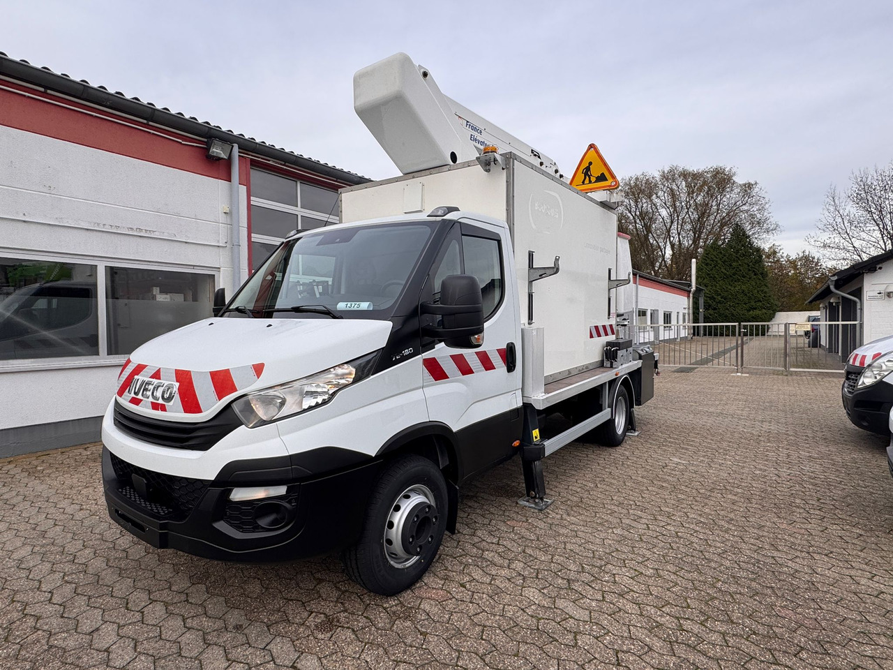 IVECO Daily 70C18 Hubarbeitsbühne Steiger France Elevateur 172 CPL EURO 6C - Dvižna ploščad montirana na tovornjak: slika 1 IVECO Daily 70C18 Hubarbeitsbühne Steiger France Elevateur 172 CPL EURO 6C - Dvižna ploščad montirana na tovornjak: slika 1
