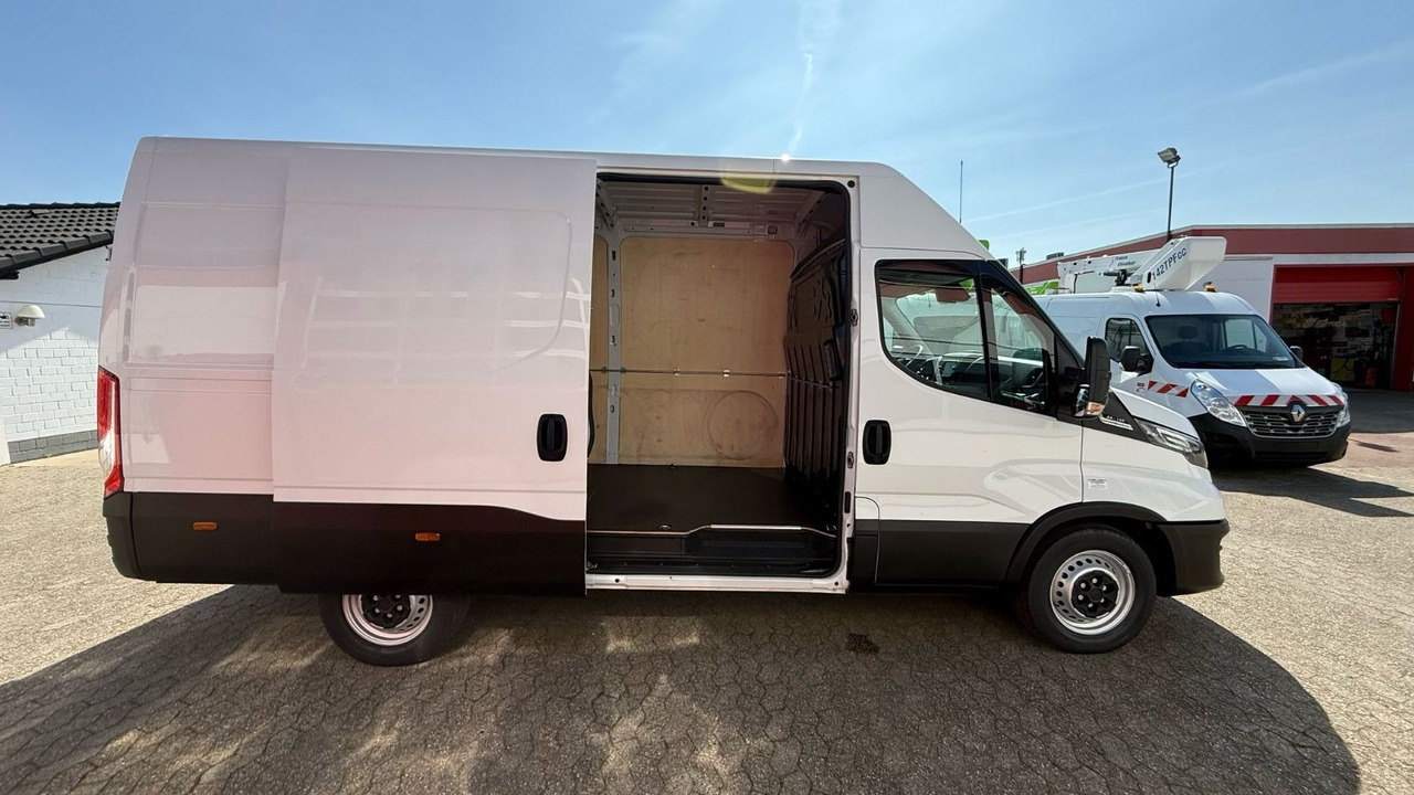 Iveco Daily 35S14 Transporter Kastenwagen L3H2 - Furgon: slika 4 Iveco Daily 35S14 Transporter Kastenwagen L3H2 - Furgon: slika 4