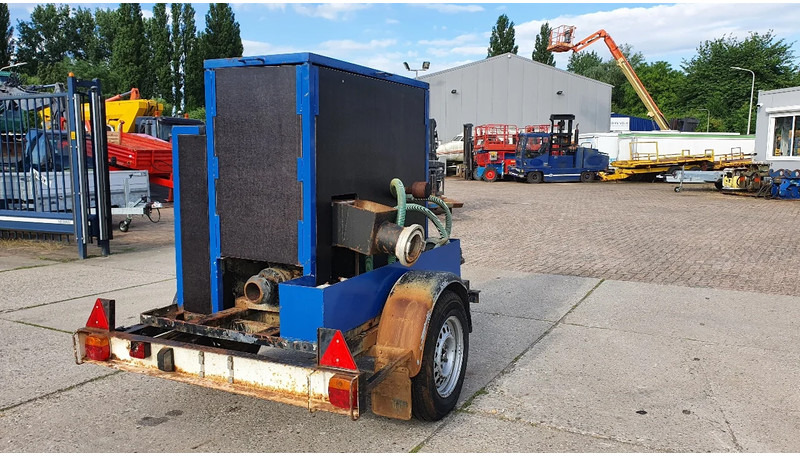 Diversen vuilwaterpomp met Petter motor - Črpalka za vodo: slika 1 Diversen vuilwaterpomp met Petter motor - Črpalka za vodo: slika 1