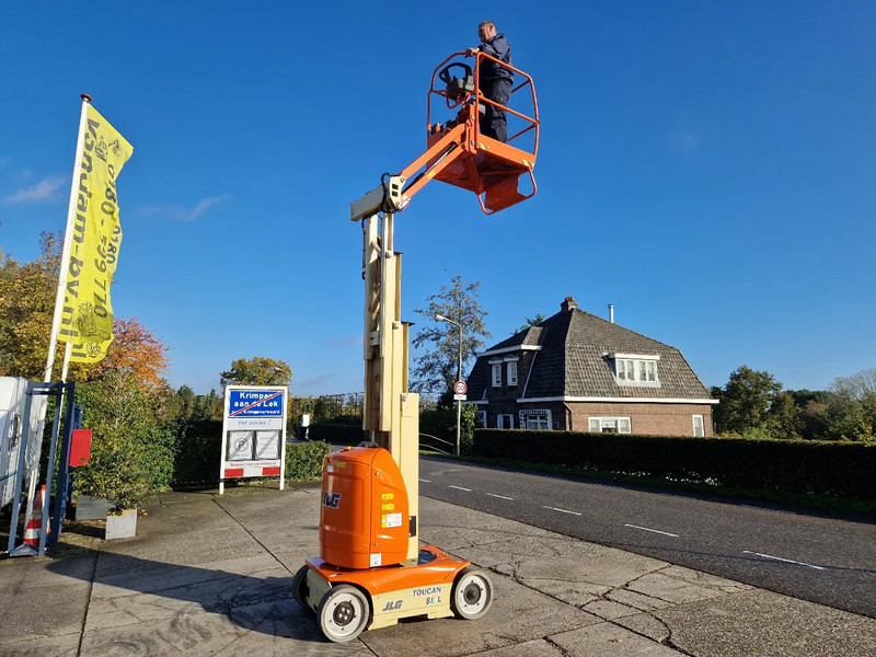 JLG Toucan 8E B verticale masthoogwerker elektrisch - Dvižna ploščad: slika 2 JLG Toucan 8E B verticale masthoogwerker elektrisch - Dvižna ploščad: slika 2