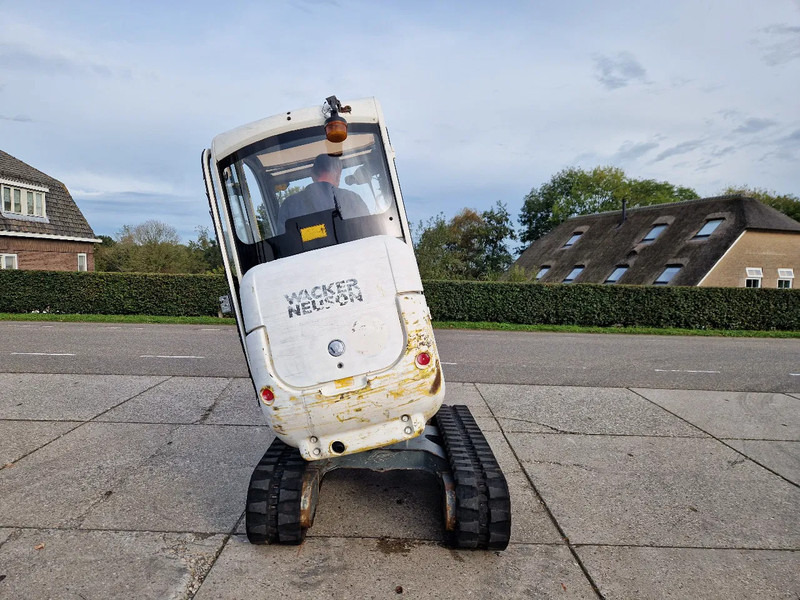 WACKER NEUSON 2404RD, kan op een berghelling draaien - Mini bager: slika 2 WACKER NEUSON 2404RD, kan op een berghelling draaien - Mini bager: slika 2