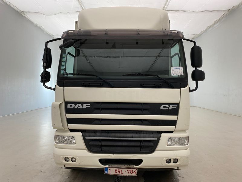 DAF CF65.250 - Tovornjak zabojnik: slika 2 DAF CF65.250 - Tovornjak zabojnik: slika 2