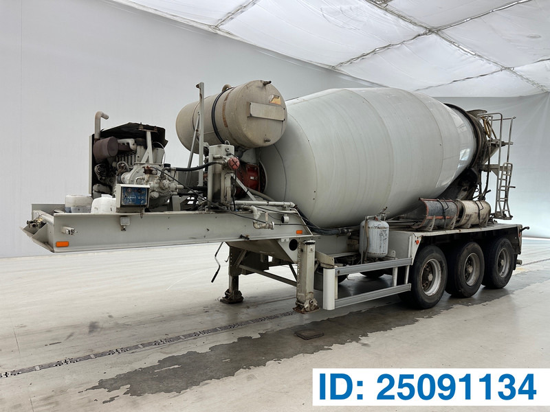 MOL Mixer 10 cub - Polprikolica mešalec betona: slika 1 MOL Mixer 10 cub - Polprikolica mešalec betona: slika 1