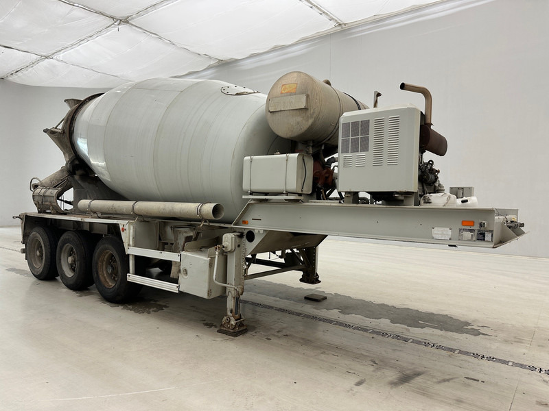 MOL Mixer 10 cub - Polprikolica mešalec betona: slika 3 MOL Mixer 10 cub - Polprikolica mešalec betona: slika 3