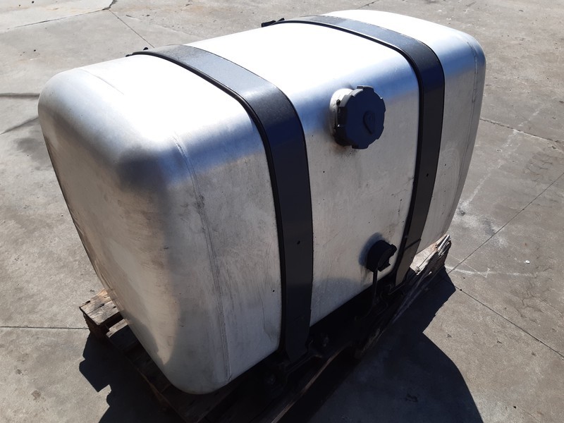 Mercedes-Benz A9604704602 480 liter - Rezervoar za gorivo: slika 3 Mercedes-Benz A9604704602 480 liter - Rezervoar za gorivo: slika 3