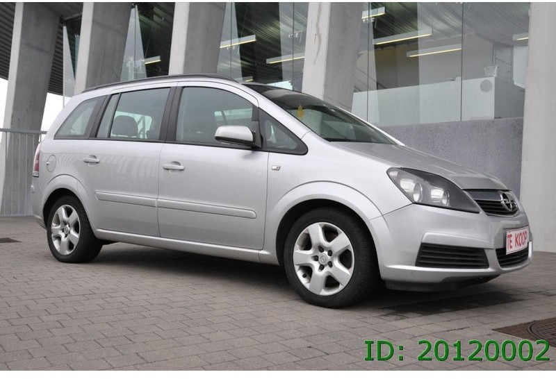 Opel Zafira - Avtomobil: slika 1 Opel Zafira - Avtomobil: slika 1