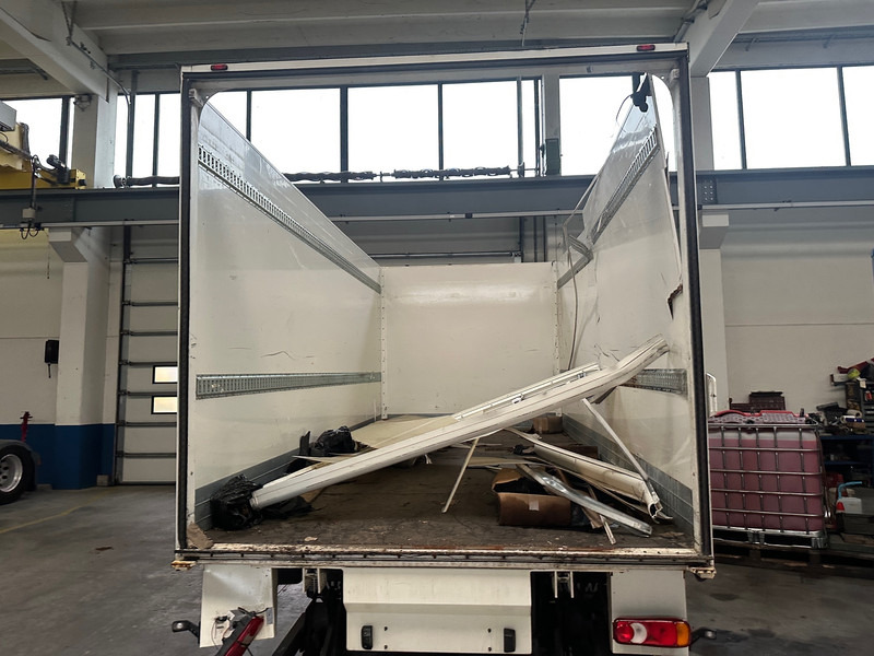 Renault D240 - Tovornjak zabojnik: slika 4 Renault D240 - Tovornjak zabojnik: slika 4