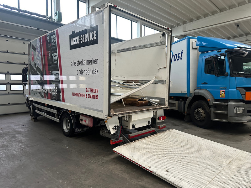 Renault D240 - Tovornjak zabojnik: slika 2 Renault D240 - Tovornjak zabojnik: slika 2