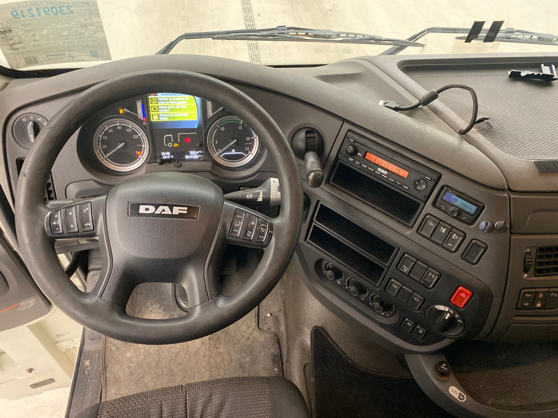 Vlačilec DAF XF 460 Super Space Cab: slika 11