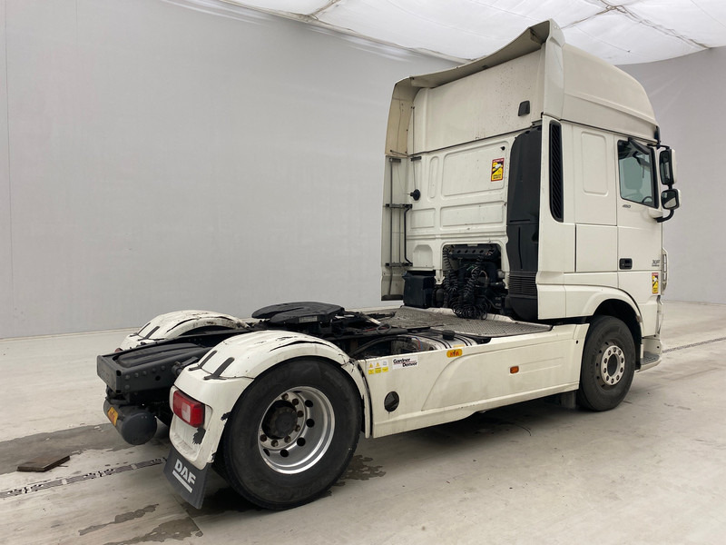 DAF XF 460 Super Space Cab - Vlačilec: slika 4 DAF XF 460 Super Space Cab - Vlačilec: slika 4