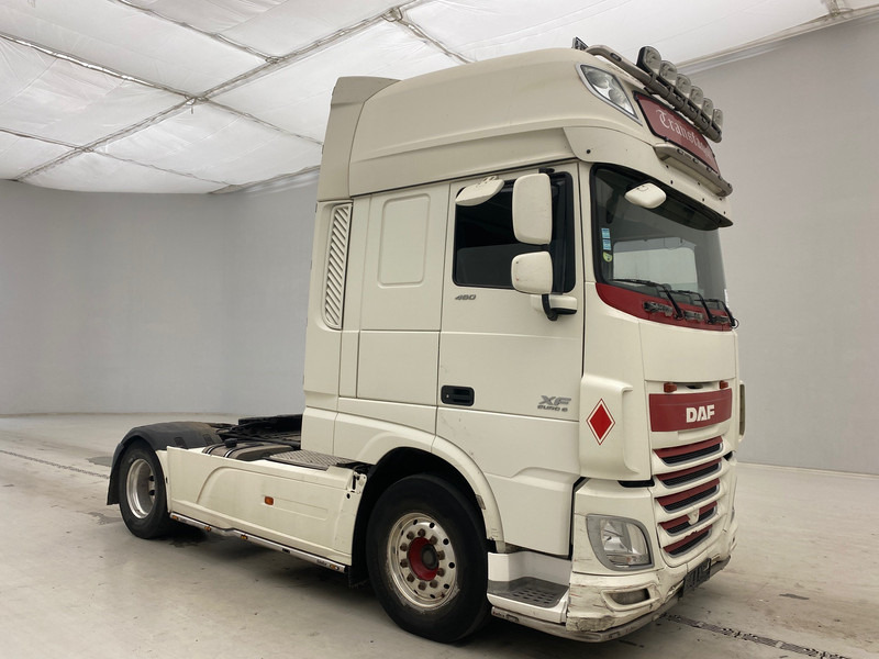 DAF XF106.460 Super Space Cab - Vlačilec: slika 3 DAF XF106.460 Super Space Cab - Vlačilec: slika 3